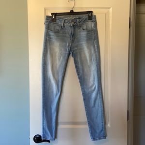 American Eagle Women’s Super Super Stretch jegging - size 6 reg